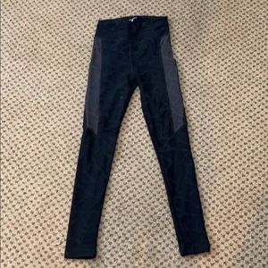 Twenty 3D Giraffe Print